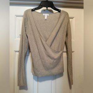 Leith XS women’s v-neck sweater